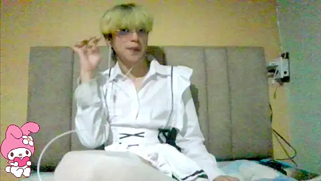 Cerecitauwu online show from October 15, 2:52 am