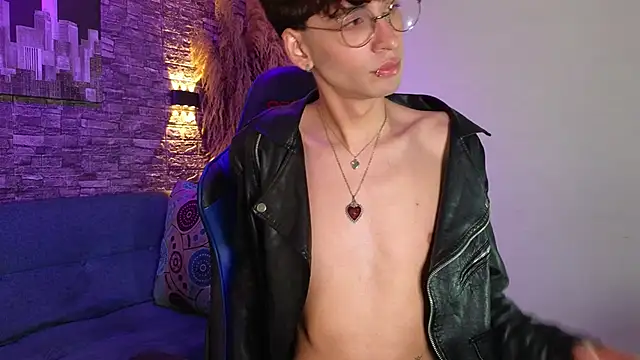 demianmoon online show from October 14, 2:24 pm