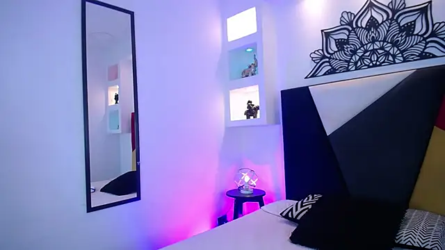 Emo Boy  online show from January 31, 8:40 pm