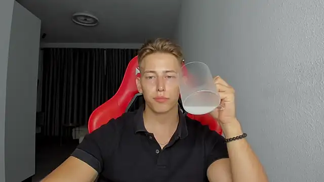 find0m master online show from October 31, 10:35 pm