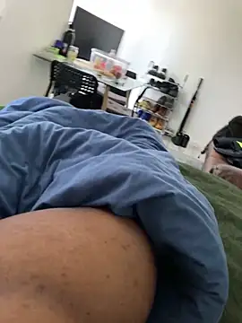 j ratid online show from April 19, 10:04 am