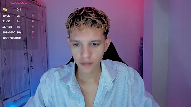 tylernova online show from March 2, 4:23 am