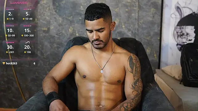 Reik Vonn online show from June 3, 2:33 pm