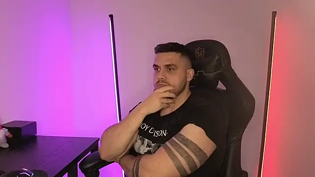 Danielbateson online show from January 14, 1:27 pm