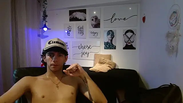 AmethystShadow17 online show from February 27, 7:46 pm