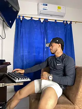 Kylian Alessandro online show from November 6, 4:10 pm