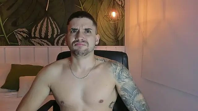 Mike montoya01 online show from November 20, 5:07 am