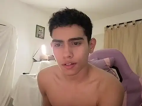 Yamilk101 online show from April 12, 4:15 am