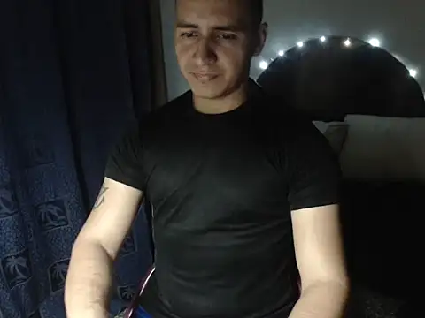 DarkTheKing online show from November 28, 4:48 am