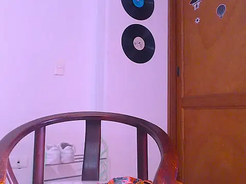 Snapshot of gsusss_feet chatting on October 18, 8:14 pm gsusss feet online show from October 18, 8:14 pm