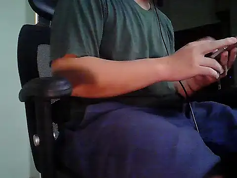 ChubOnTheInternet online show from April 11, 3:26 pm