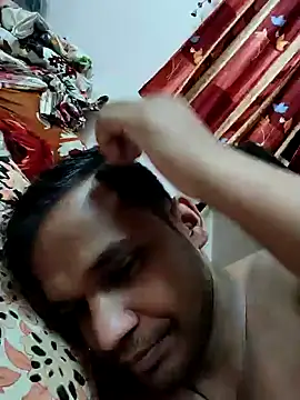 UNIT734 online show from November 3, 6:32 pm