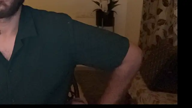 MakeMeAwareAah online show from December 4, 4:14 pm