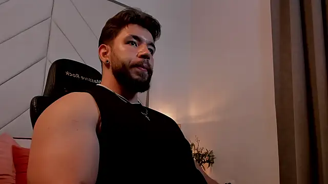 JACKSON STIFLER online show from April 21, 12:55 pm