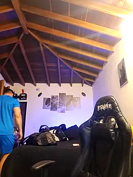 JACKSON STIFLER online show from November 17, 8:45 pm