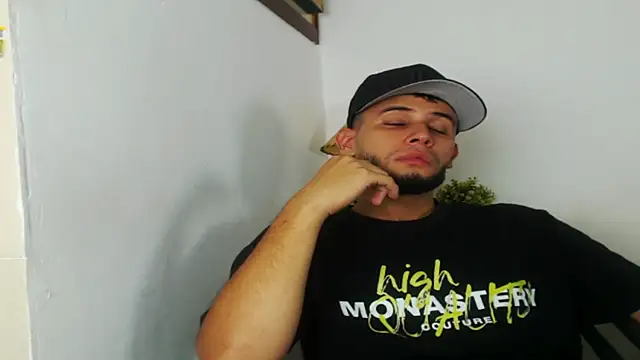 Maxcole 07 online show from October 24, 11:28 pm