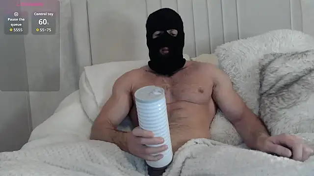 Masked Bull38 Uk online show from December 14, 12:12 pm