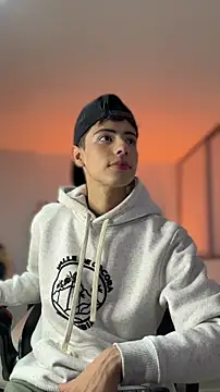 Sebastian Reed online show from February 18, 5:27 am