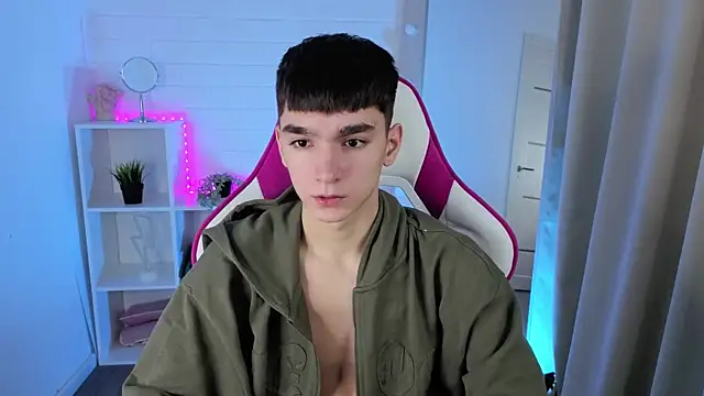 YamiTwink online show from November 22, 5:40 am