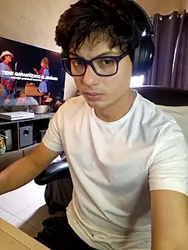 Ais B10 online show from March 21, 8:02 pm