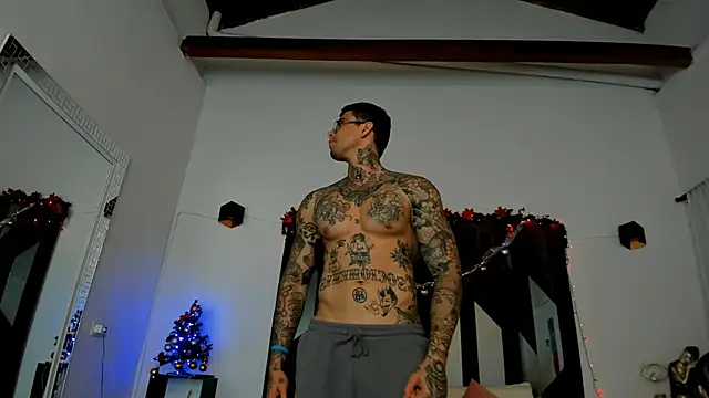 MATEO DILUCA online show from December 22, 1:08 pm