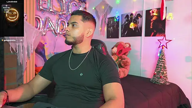 Tiler wolker online show from December 16, 3:46 am