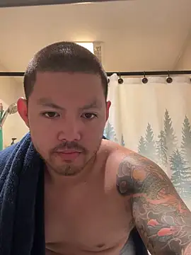 urboiy online show from October 29, 12:02 am