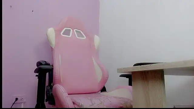 Cash G  online show from February 5, 8:16 pm