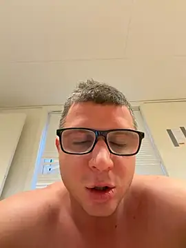 PolishBoy1995 online show from November 12, 2:01 pm