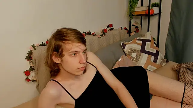 AvenGlow online show from February 6, 6:32 am