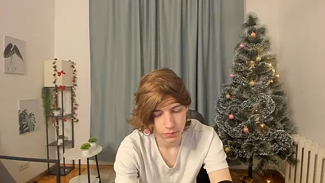 AvenGlow online show from December 21, 5:26 am