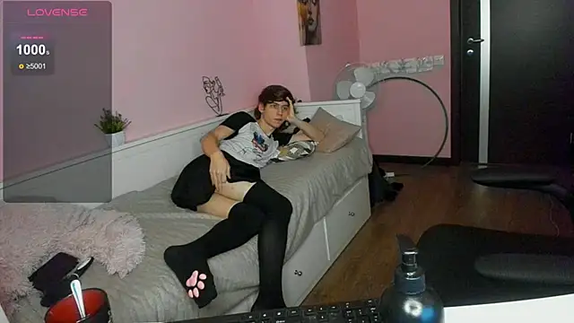 AvenGlow online show from November 28, 6:16 am