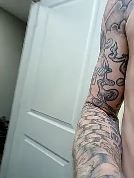 Dannydanny89 online show from November 2, 9:30 pm