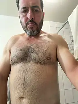 ezrah23 online show from March 31, 6:26 am