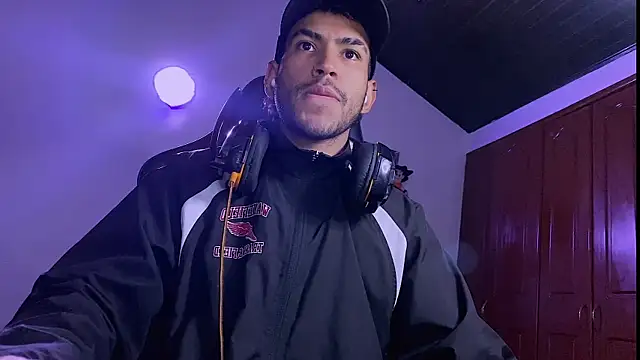 3v1l online show from January 6, 12:03 am