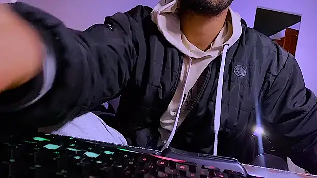 3v1l online show from June 9, 7:48 pm