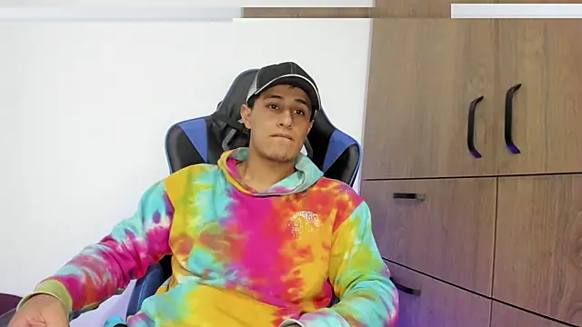 dorman boy online show from December 22, 3:36 am