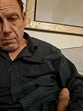 rando120001 online show from May 5, 2:24 am