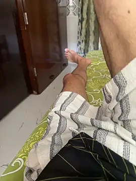 dicksize 9inch online show from February 24, 8:37 am