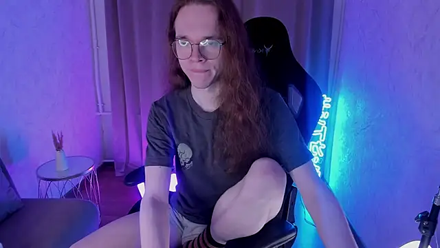 Mark Glover online show from December 3, 10:10 am