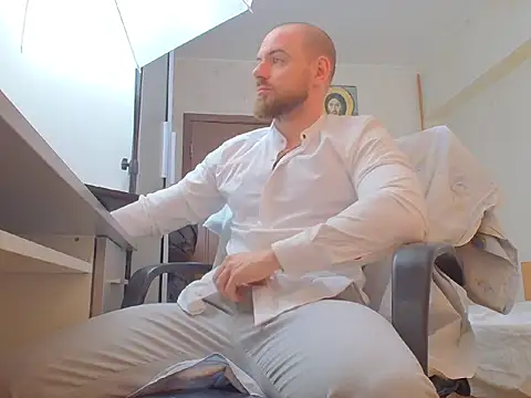 Ryanstone  online show from March 21, 5:55 am