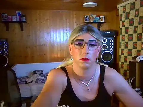 AgnesCross39 online show from December 2, 4:26 am