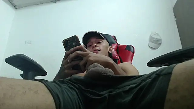 thebesthot online show from December 3, 12:16 am