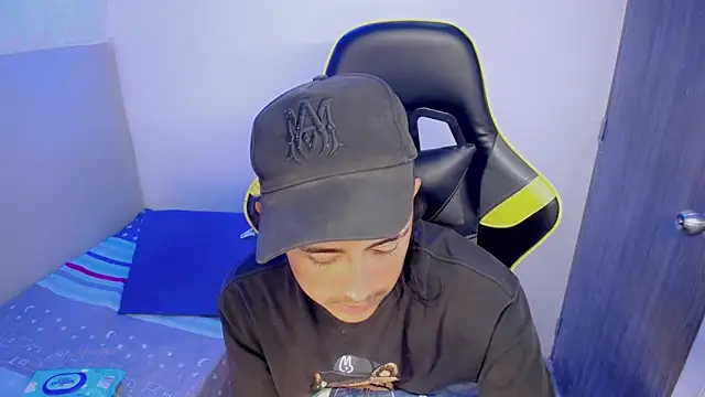 Tatann 18 online show from March 6, 10:07 pm