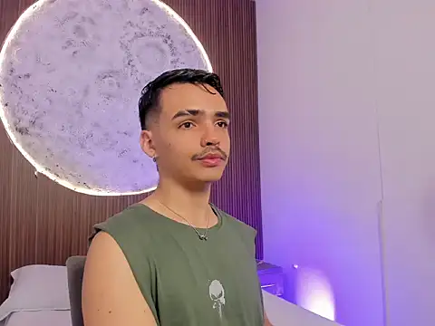 NicoKingg  online show from March 1, 12:38 pm