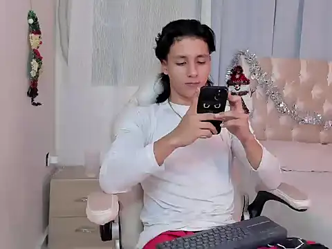 trevor belmontt online show from November 22, 1:05 am