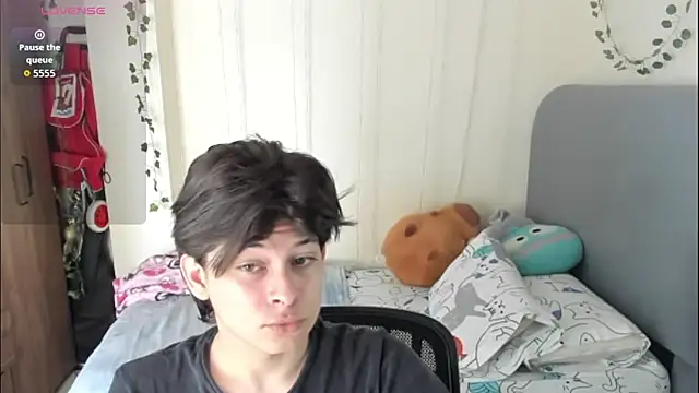 Felix kitty online show from February 5, 6:59 pm