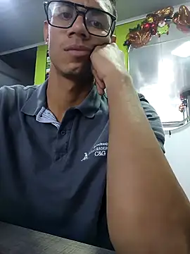 yesua28 online show from December 17, 7:09 pm