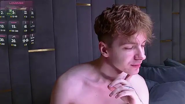 Paul Holt online show from November 26, 8:34 pm