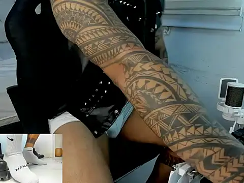 master leather online show from January 31, 7:23 pm